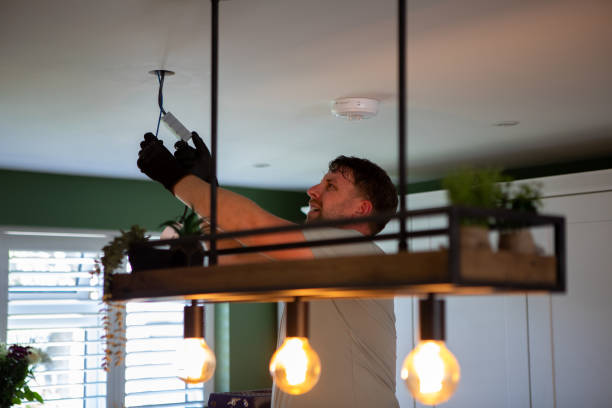 Best Circuit Breaker Repair  in Wedgefield, FL