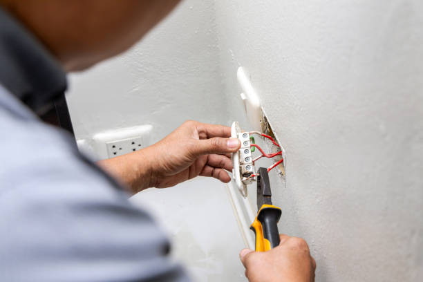 Best Commercial Electrician Services  in Wedgefield, FL